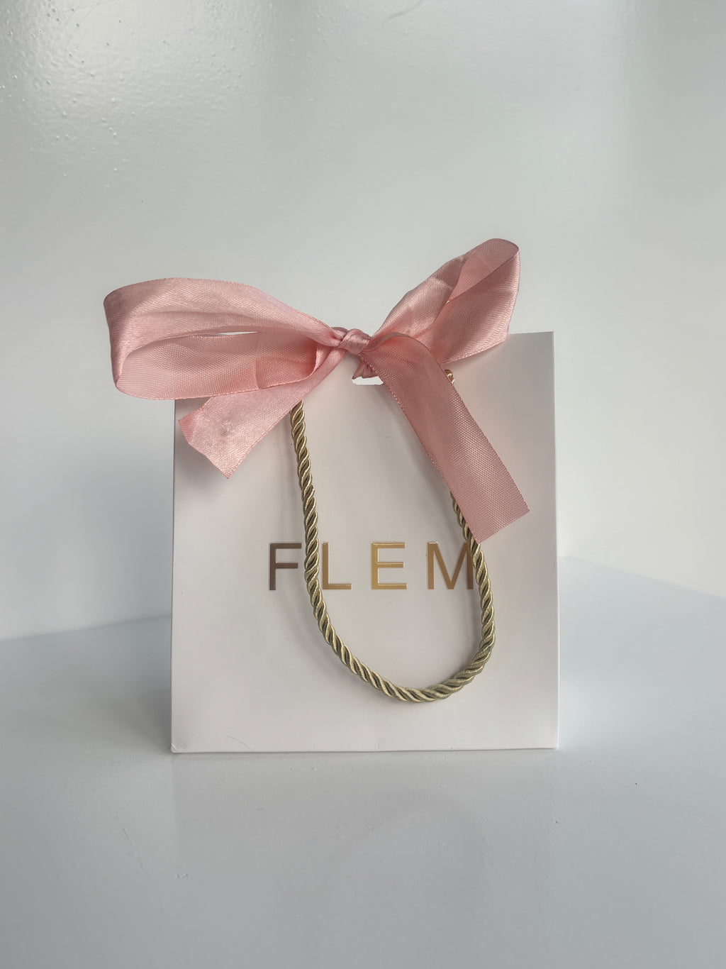 Giftwrapping Small