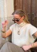 Necklace April