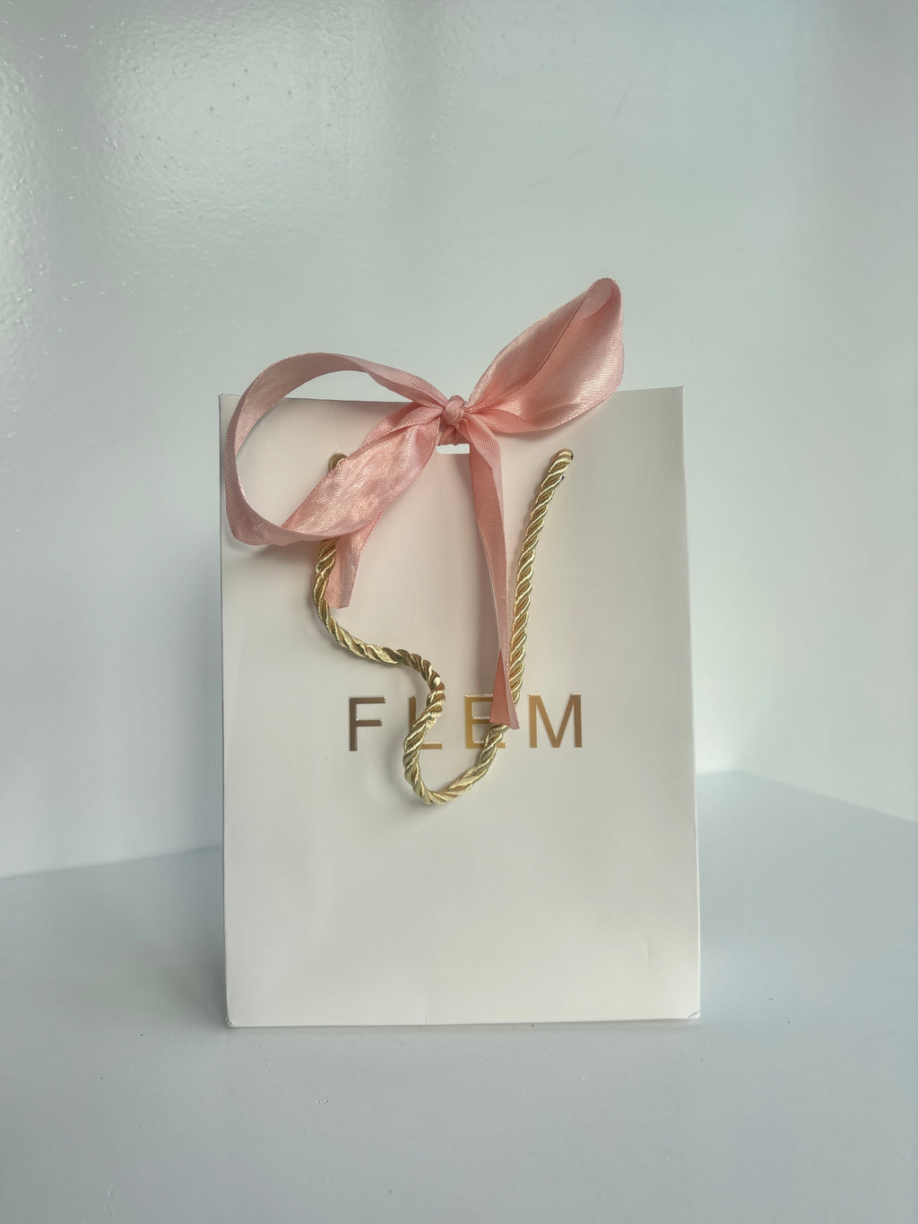 Giftwrapping Medium