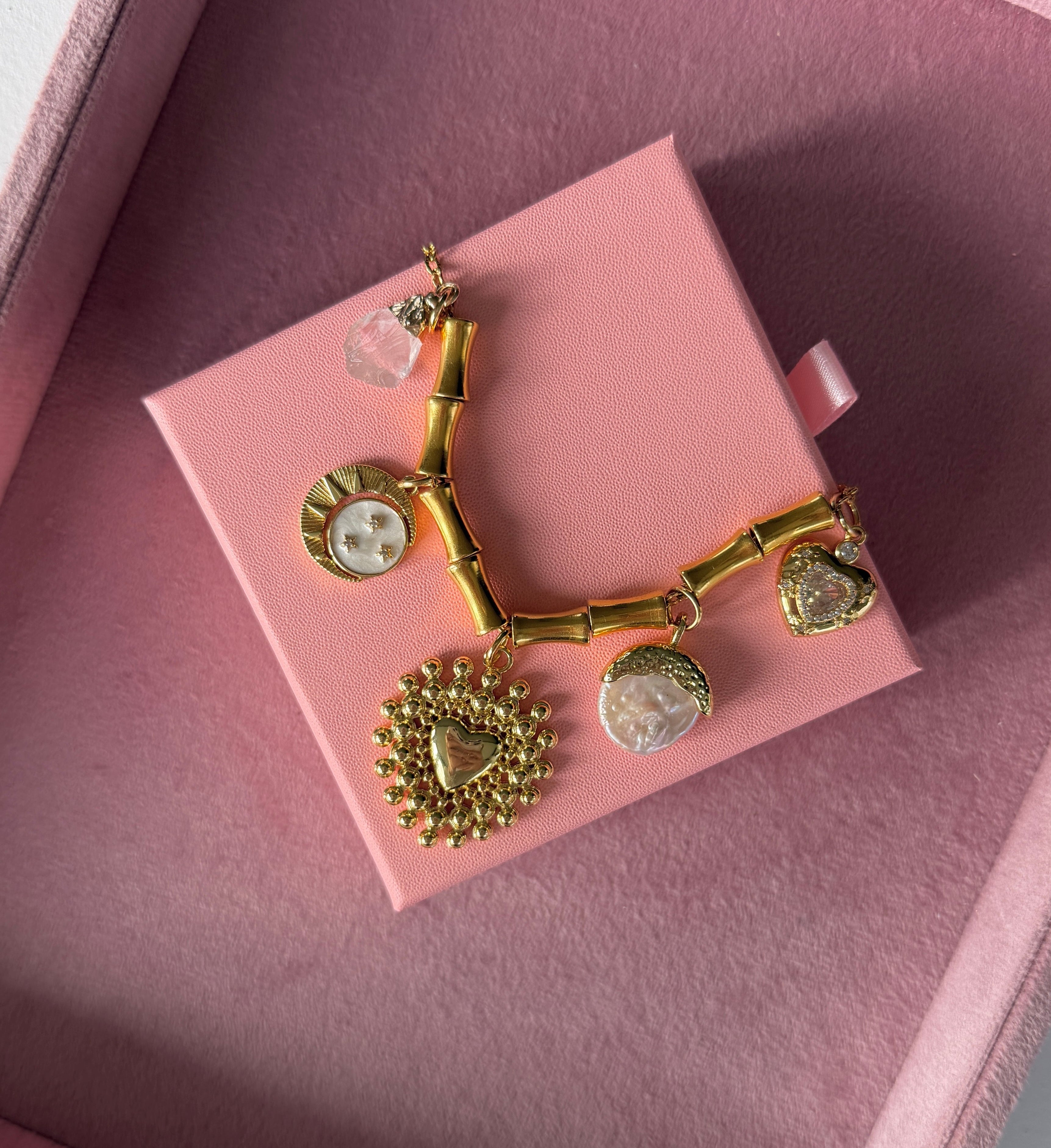 Necklace Muse