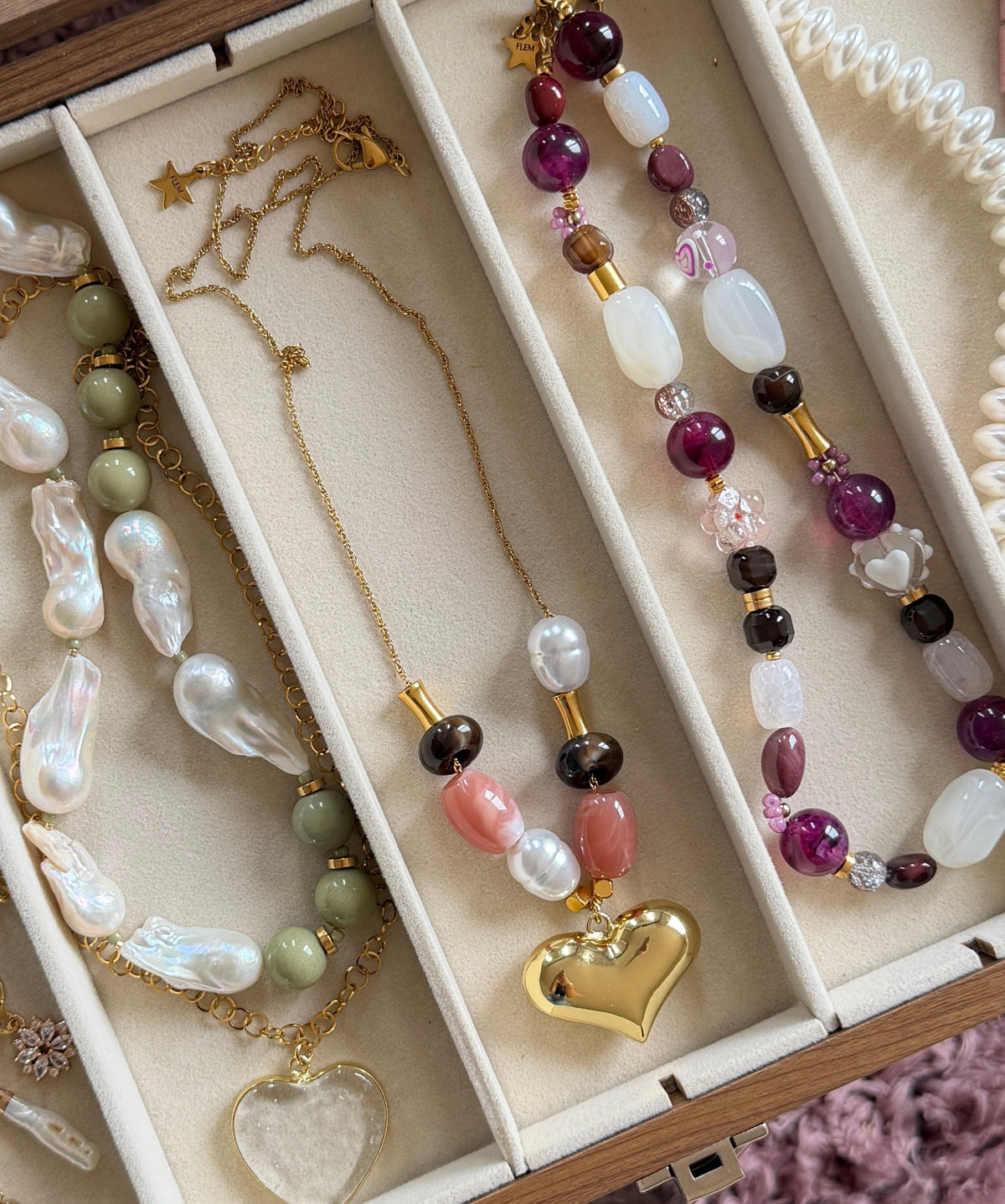 Necklace Muse